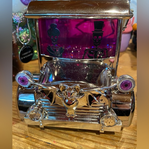 Bath and Body Works Hearse light up three wick candle holder globe - Picture 3 of 7